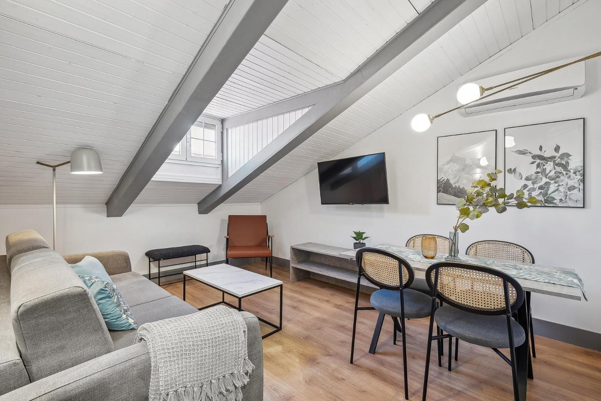 Limehome Madrid Calle De Santa Ana - Estancia Temporal Zewnętrze zdjęcie