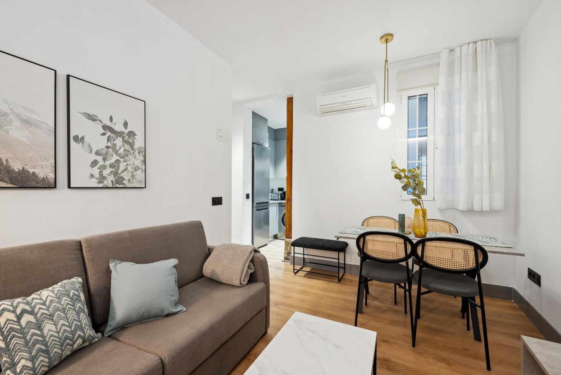 Limehome Madrid Calle De Santa Ana - Estancia Temporal Zewnętrze zdjęcie