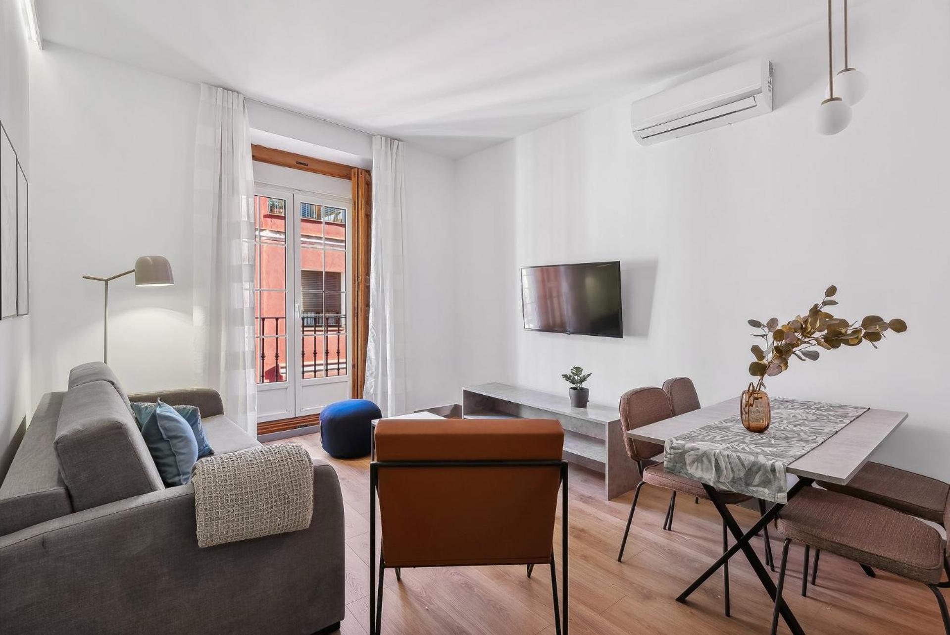 Limehome Madrid Calle De Santa Ana - Estancia Temporal Zewnętrze zdjęcie